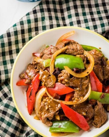 Spicy Beef Stir-Fry with Pepper - A super comforting and appetizing stir-fried beef dish with a sweet, savory flavor and a pungent aroma | www.nrtjwh.eu.org