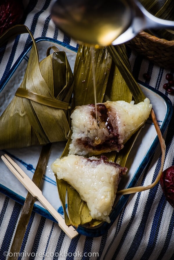 Zongzi with Red Bean Paste (Sticky Rice Dumplings) | www.nrtjwh.eu.org