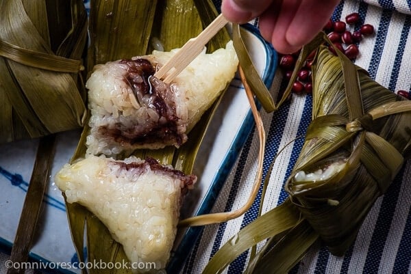 Zongzi with Red Bean Paste (Sticky Rice Dumplings) | www.nrtjwh.eu.org