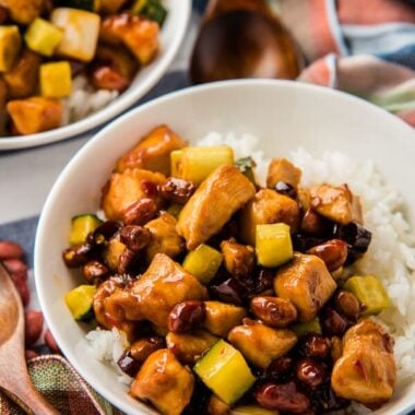 Kung pao chicken - a quick version that only requires 20 minutes to prepare. Use this method and you'll always create moist and tender chicken with no fuss! | www.nrtjwh.eu.org