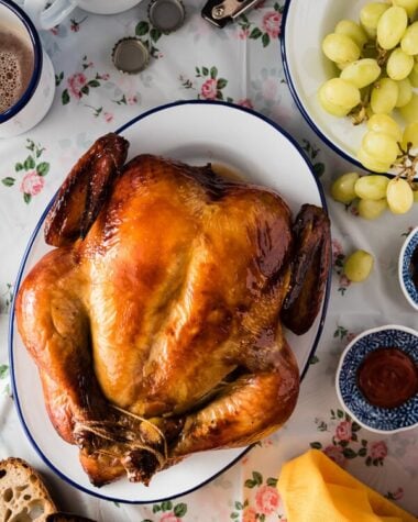 This Cantonese roast chicken tastes even better than one at a good restaurant. The skin is truly crispy and the meat so moist and tender. Want to to cook a perfect Asian style chicken in the oven? Look no further!| www.nrtjwh.eu.org