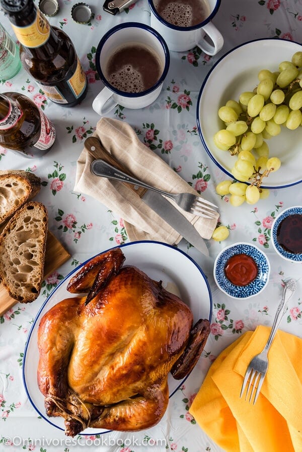 This Cantonese roast chicken tastes even better than one at a good restaurant. The skin is truly crispy and the meat so moist and tender. Want to to cook a perfect Asian style chicken in the oven? Look no further!| www.nrtjwh.eu.org