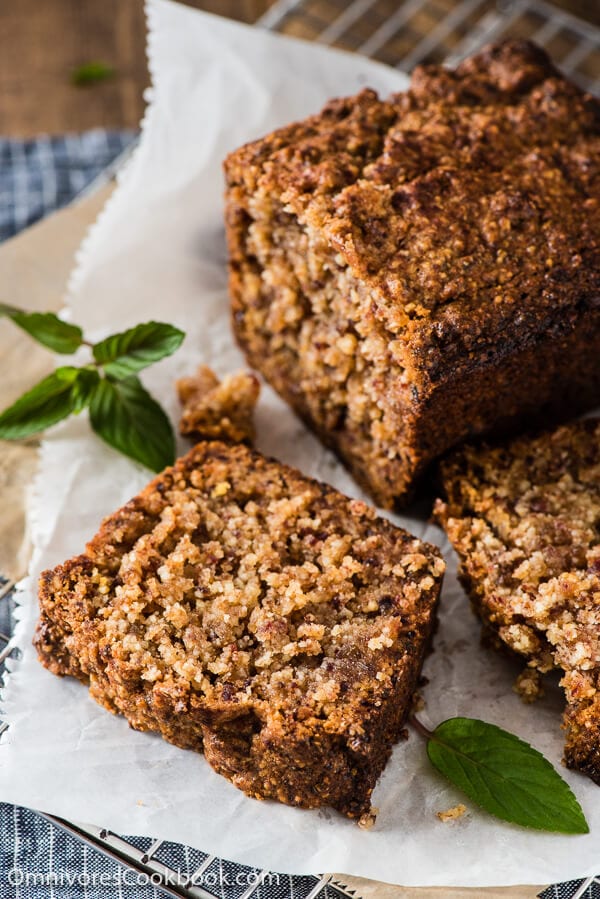 Almond Cake with Dates - The cake is gluten free and requires no leavening agent, yet the cake turns out so moist and crumbly | www.nrtjwh.eu.org