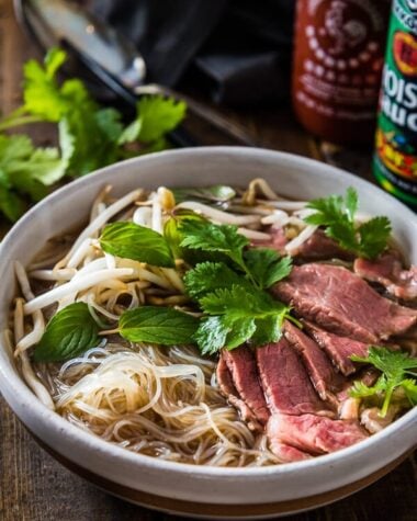 Easy Vietnamese pho noodle soup - Want to get a hearty bowl of Vietnamese pho noodle soup on the table within 30 minutes? Look no further! | www.nrtjwh.eu.org