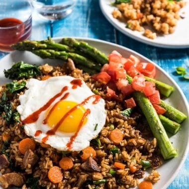 Peking duck fried rice tastes way better than takeout. Let me tell you a secret - you don&rsquo;t need duck meat or a wok to cook this. | www.nrtjwh.eu.org