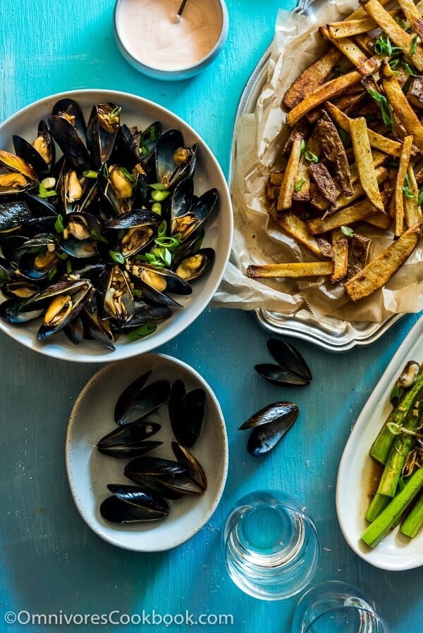 Steamed Mussels with Ginger Oyster Sauce - Perfect for a romantic dinner, a small party, or a cozy brunch.