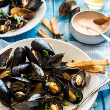 Steamed Mussels with Ginger Oyster Sauce - Perfect for a romantic dinner, a small party, or a cozy brunch.