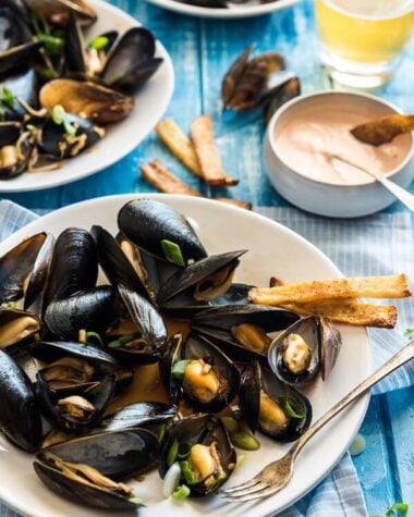 Steamed Mussels with Ginger Oyster Sauce - Perfect for a romantic dinner, a small party, or a cozy brunch.