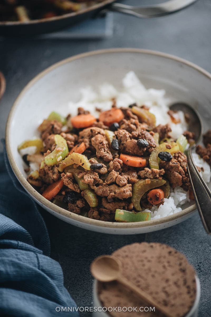 Ground Beef Stir Fry with Celery - A savory beef dish that hits all the right notes and can be on your table in less than 30 minutes. {Gluten-Free adaptable} Ground beef stir fry with celery served over steamed rice close up