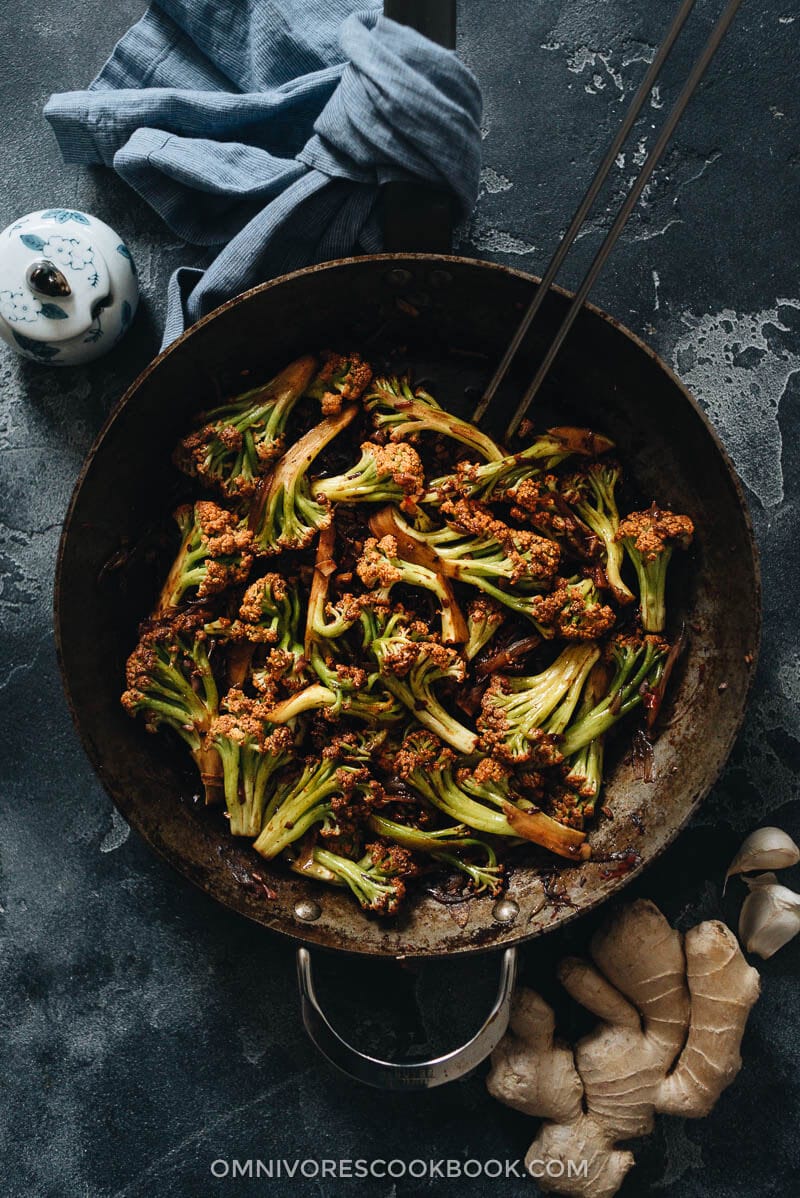 Chinese Cauliflower Stir Fry (干锅菜花) - These crunchy cauliflower bites are cooked in a numbing spicy sauce that is so rich. Even though this recipe is vegan, I’ve included notes on how to add different types of protein, to make a more substantial dish for your dinner. {Vegan, Gluten-Free Adaptable} Homemade Chinese cauliflower stir fry