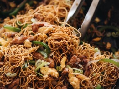 Hokkien noodles close-up
