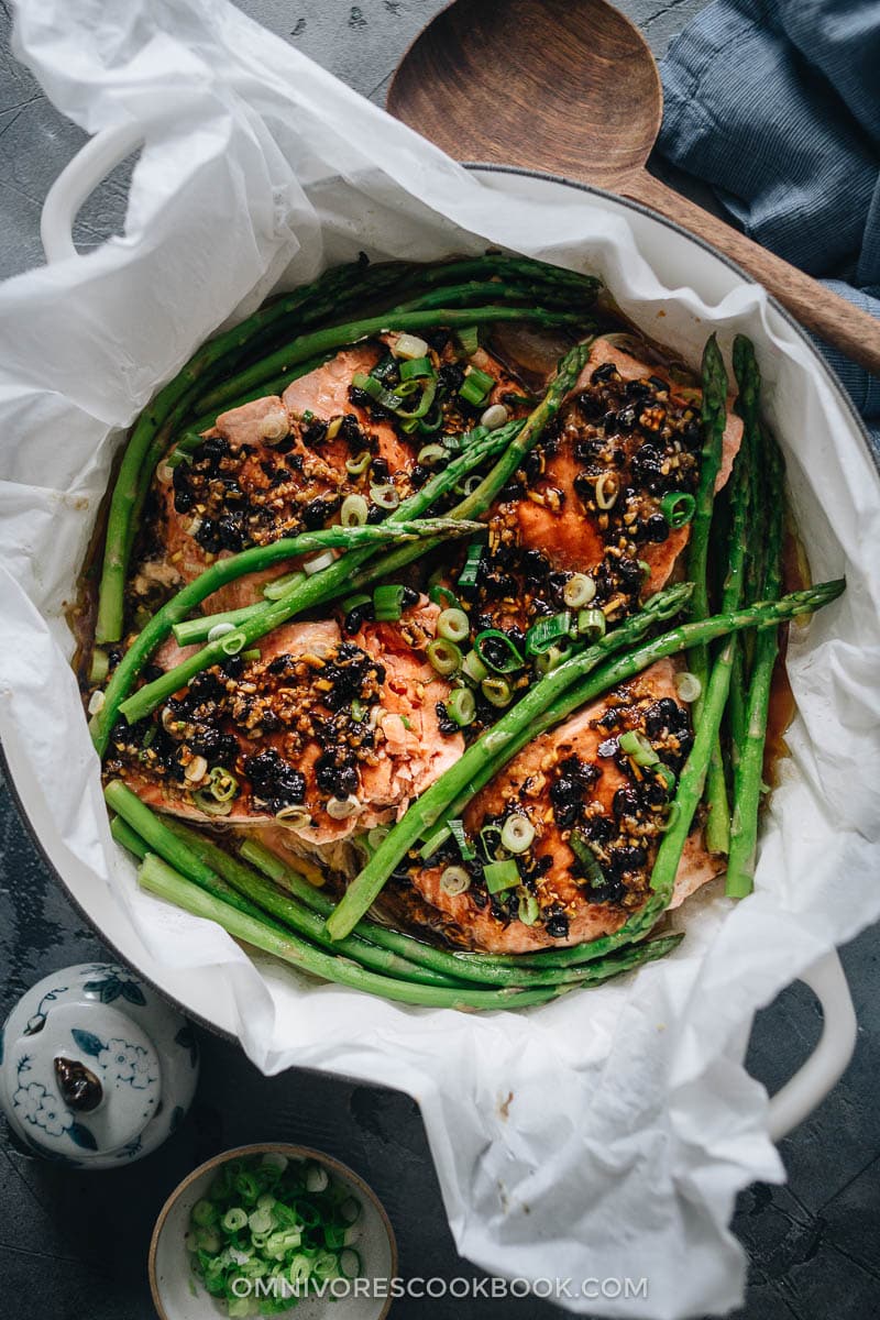 Steamed salmon in black bean sauce