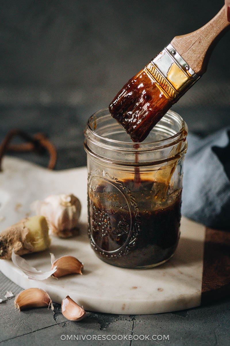 Chinese BBQ Sauce - The homemade BBQ sauce has a rich, sweet, savory taste with well-balanced Asian notes of ginger and five spice. It is super fast to make and has a thick consistency. Make your favorite dishes using this Chinese BBQ sauce to replace your regular sauce and make your weekday dinners more interesting! {Gluten-Free adaptable} Chinese BBQ sauce