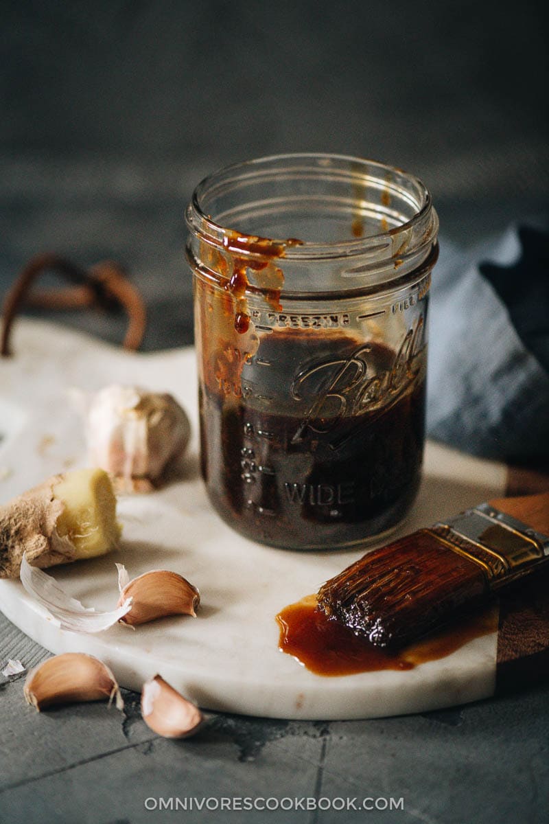 Chinese BBQ Sauce - The homemade BBQ sauce has a rich, sweet, savory taste with well-balanced Asian notes of ginger and five spice. It is super fast to make and has a thick consistency. Make your favorite dishes using this Chinese BBQ sauce to replace your regular sauce and make your weekday dinners more interesting! {Gluten-Free adaptable} Homemade BBQ sauce