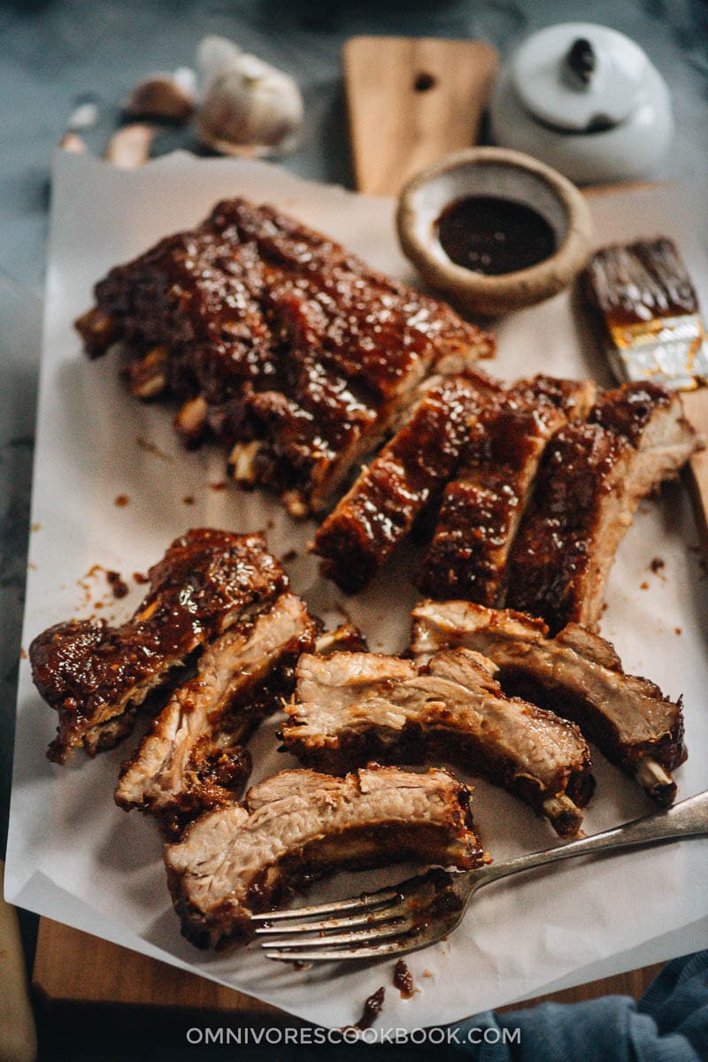 BBQ pork ribs on cutting board