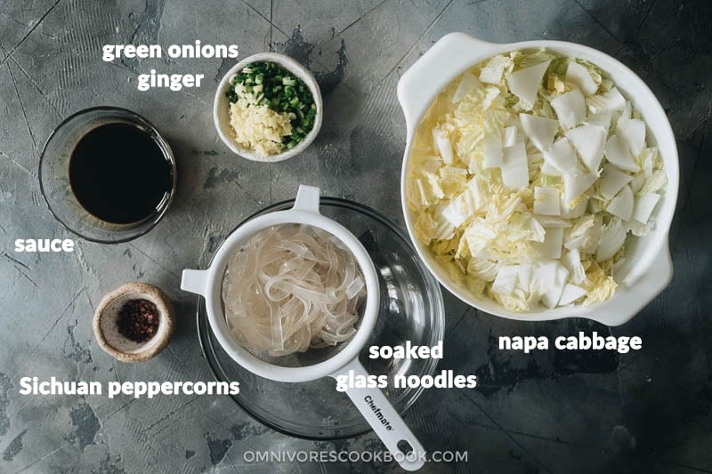 Ingredients for making Chinese napa cabbage