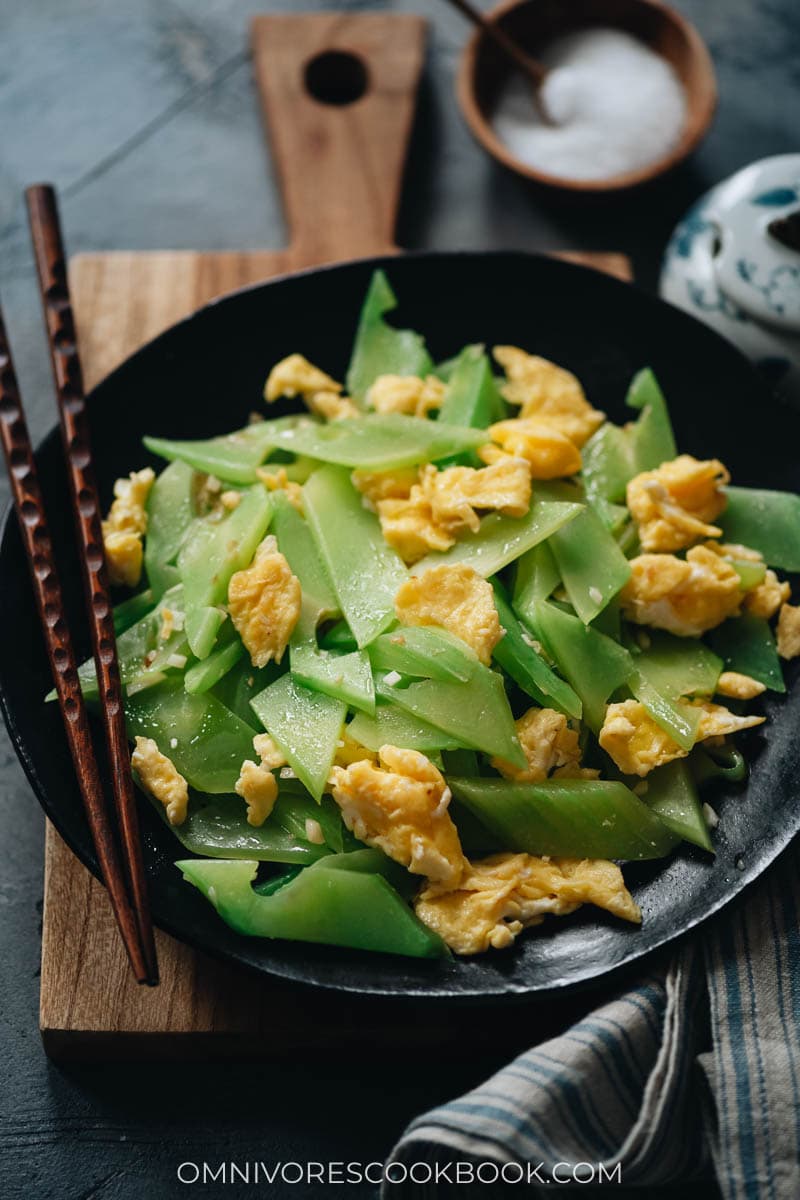 Celtuce stir fry with eggs