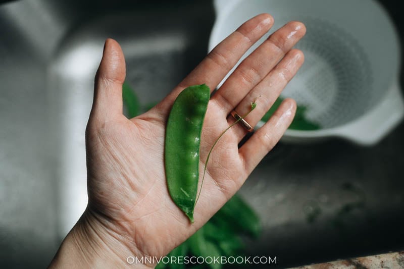 How to prep snow peas