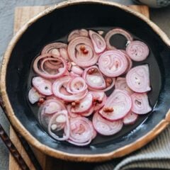 If you have 5 minutes, you can make quick pickled shallots with a sweet, sour, and tangy taste to bring more flavor and spice to your meals. {Gluten-Free, Vegan}