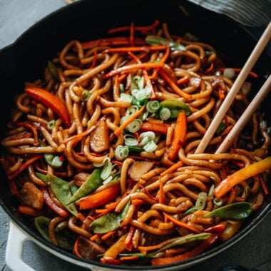 Stir fried vegetable udon
