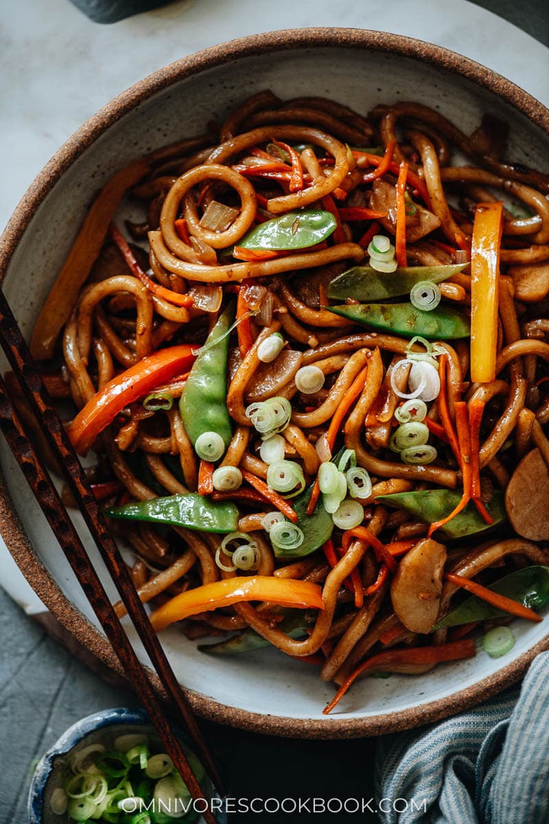 Veggie yaki udon close up