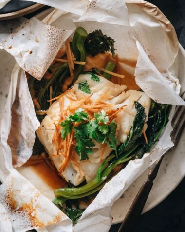 Chinese-style fish en papillote