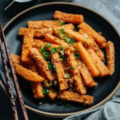 With just a few simple ingredients, you can enjoy crispy fried pumpkin with salted egg yolk, a savory dish that&rsquo;s bursting with flavor and so satisfying to eat. {Gluten-Free Adaptable}