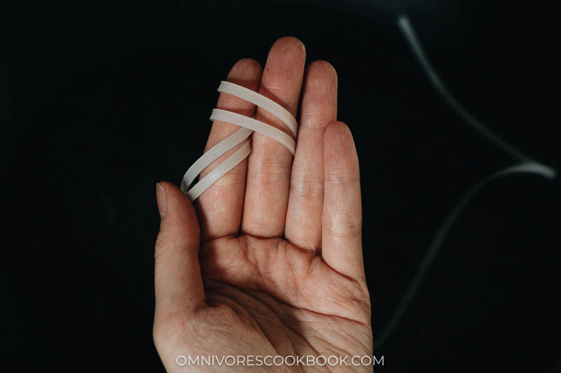 Soaked rice noodles for pad thai