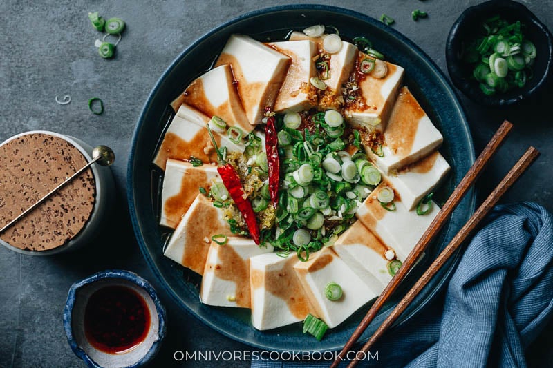 Easy Steamed Tofu (蒸豆腐)
