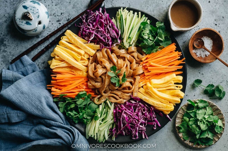 Da La Pi (大拉皮, Northern Chinese Potato Noodles in Sesame Sauce)