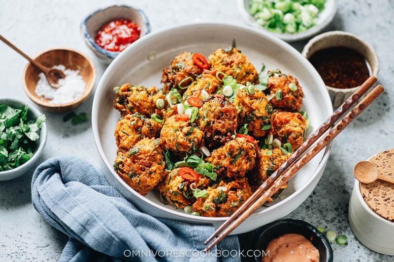 Old-Beijing Fried Carrot Fritters (炸素丸子)