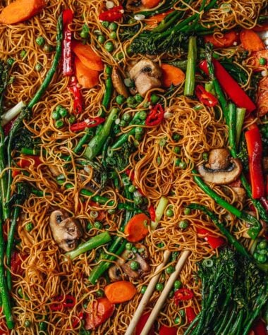 Sheet pan chow mein close up