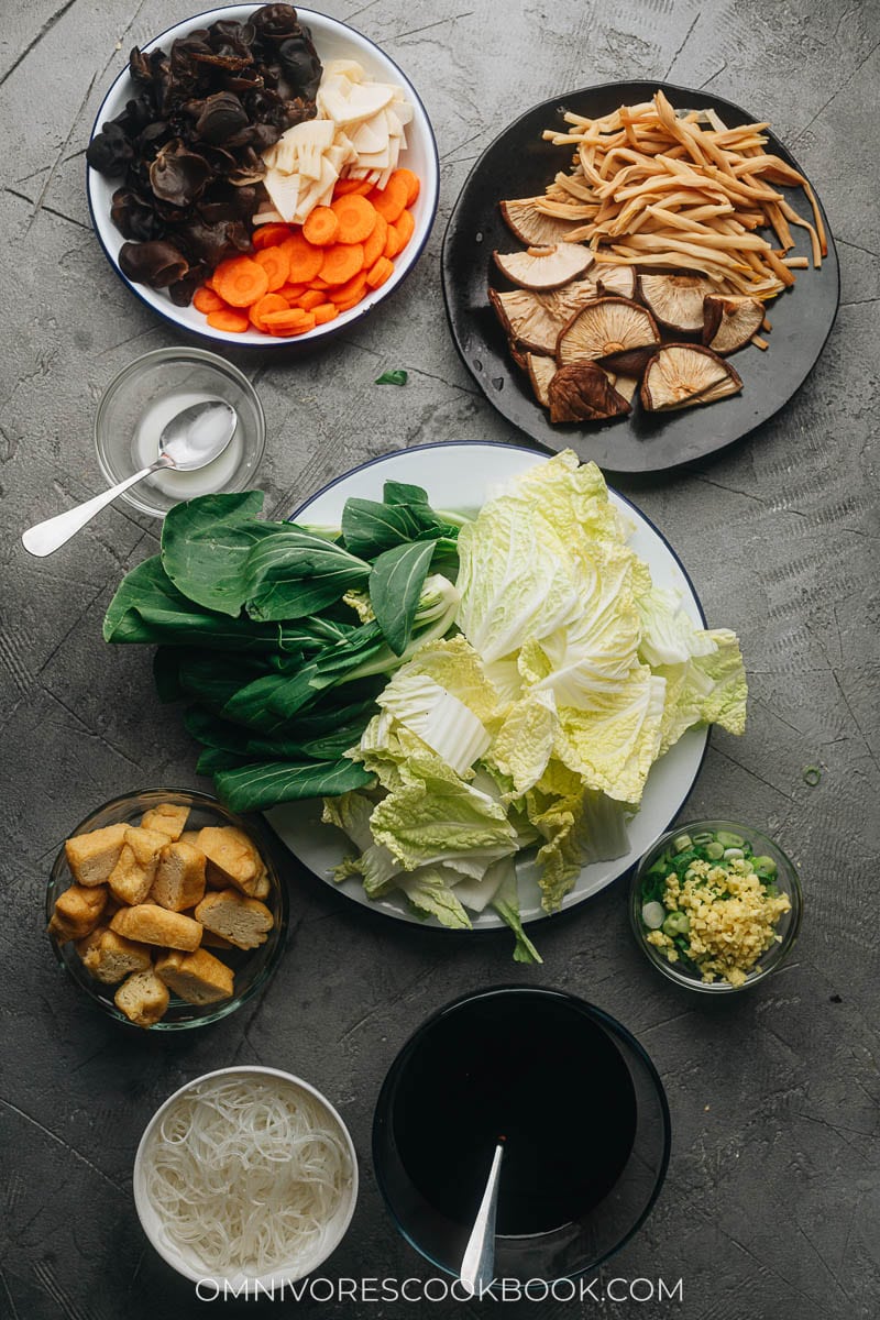 Ingredients for making buddha’s delight