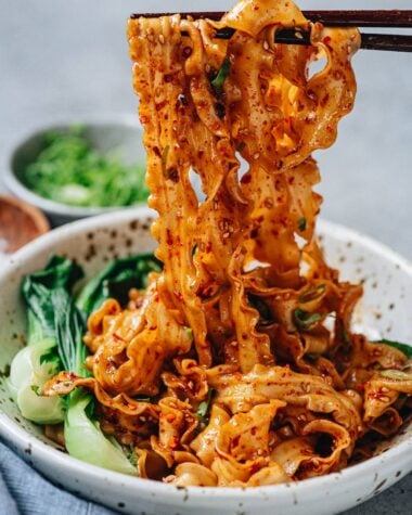 Stretching biang biang noodle