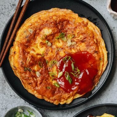 Homemade oyster omelet with sauce