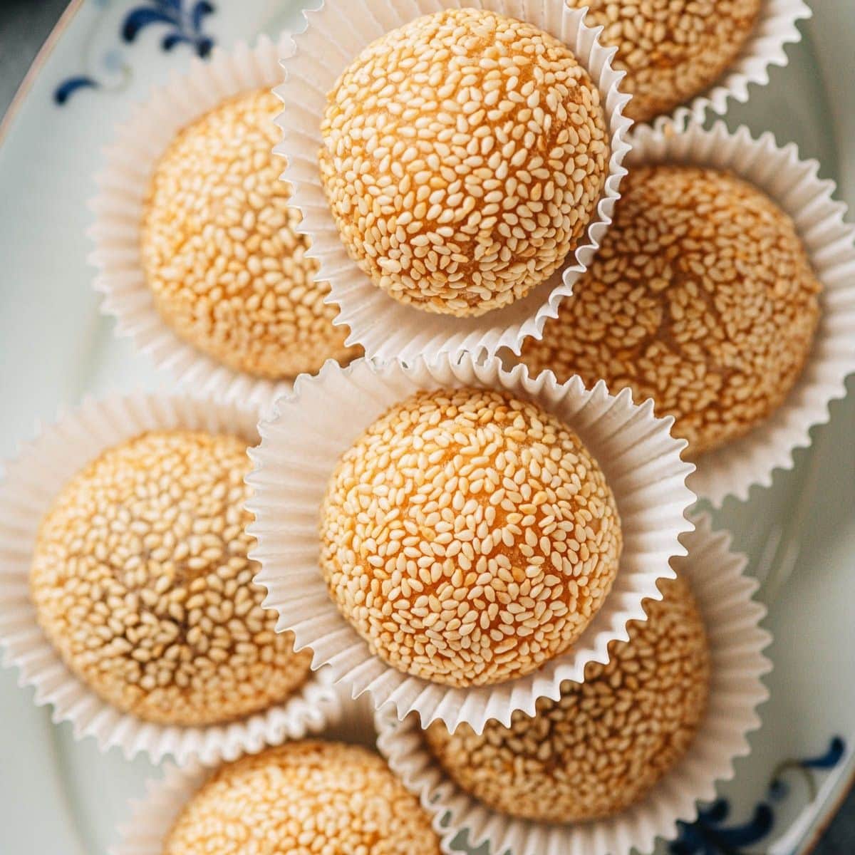 Make these crispy sesame balls that&rsquo;re golden crispy on the outside and chewy on the inside, with a sweet red bean paste for your dim sum party or Chinese New Year feast. {Vegetarian, Gluten-Free}