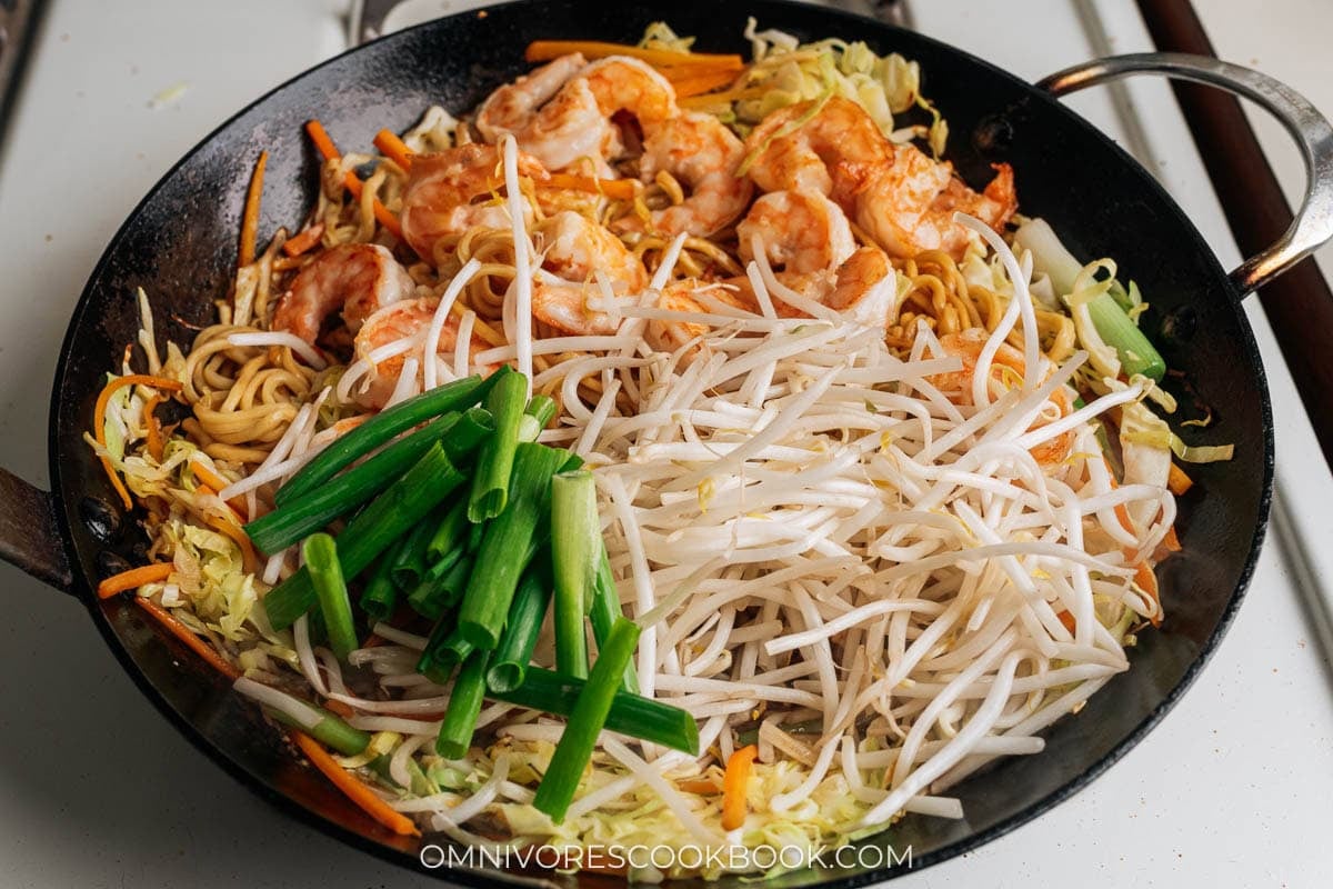 Add bean sprouts and green onion