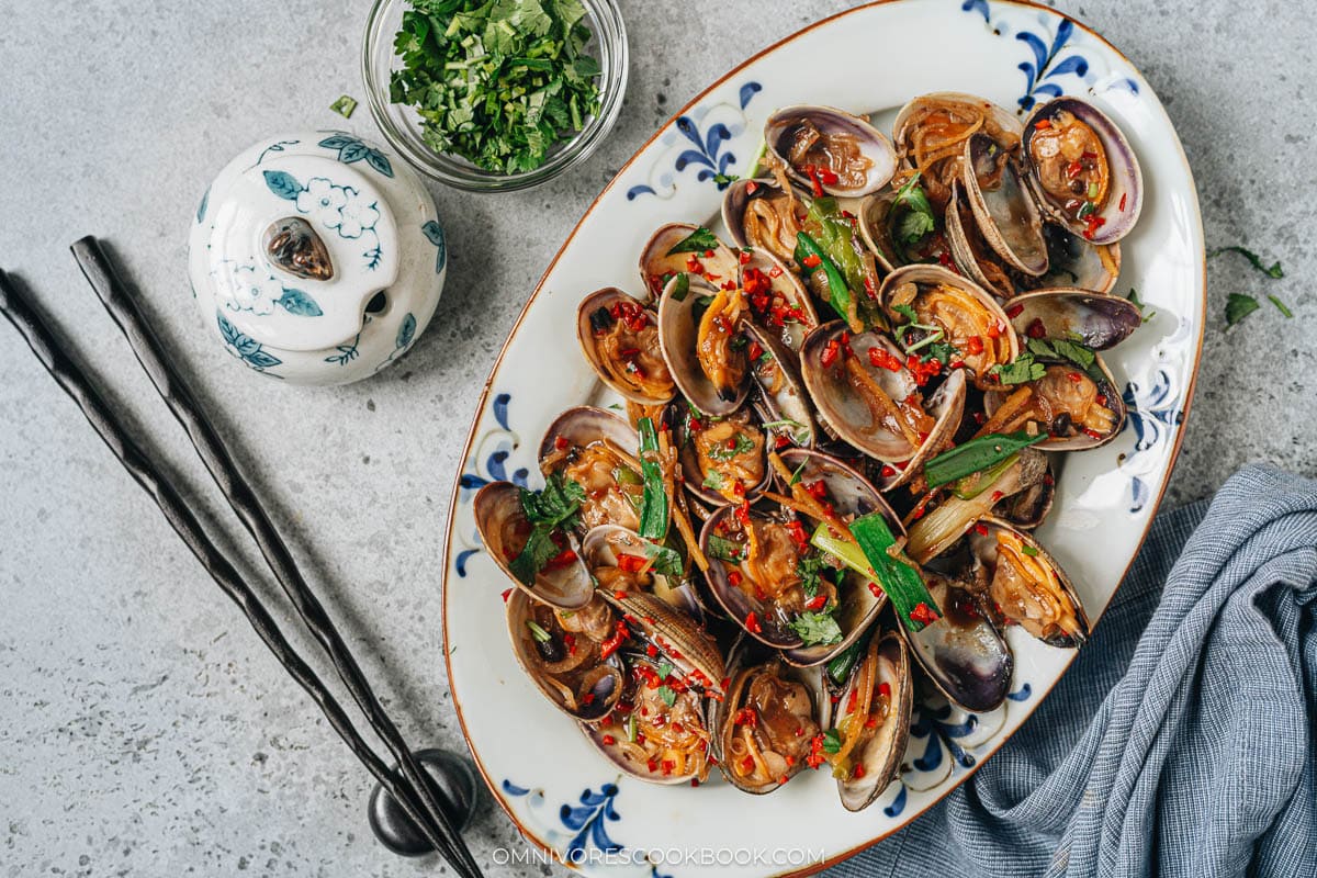 Clams in black bean sauce