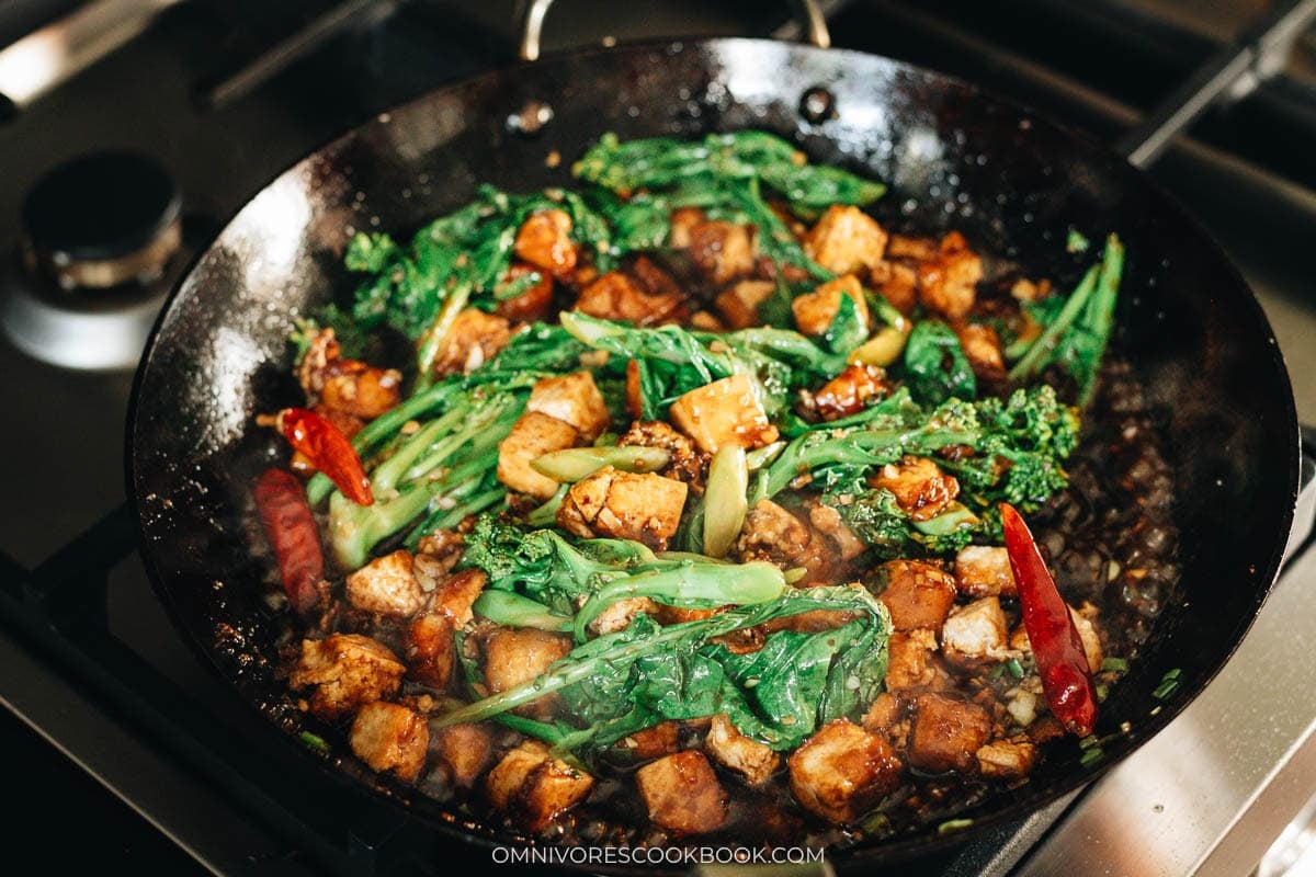 General Tso’s Tofu ready to serve