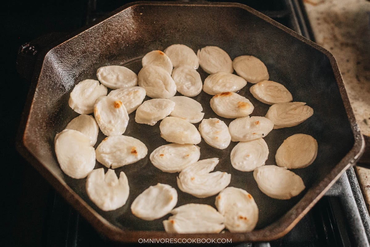 Pan fry the rice cakes
